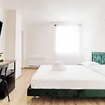 Palazzo Belmosto 3* Neapol