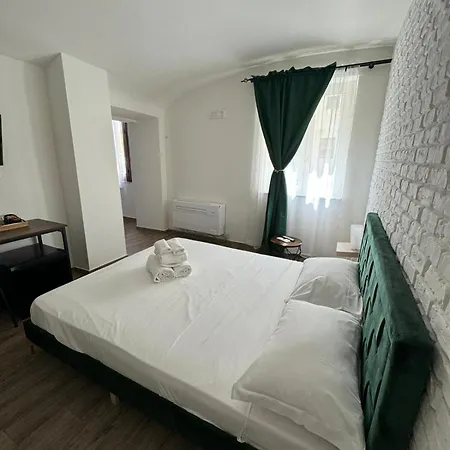 Palazzo Belmosto Bed and breakfast