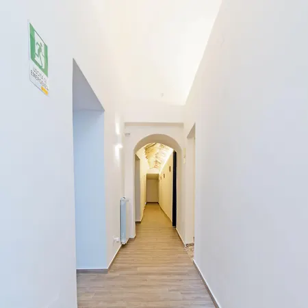 Palazzo Belmosto Alojamento de Acomodação e Pequeno-almoço Nápoles