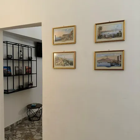 Palazzo Belmosto Alojamento de Acomodação e Pequeno-almoço Nápoles