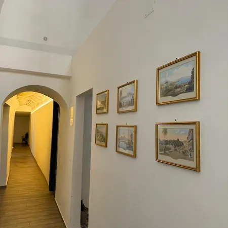 Palazzo Belmosto Alojamento de Acomodação e Pequeno-almoço Nápoles