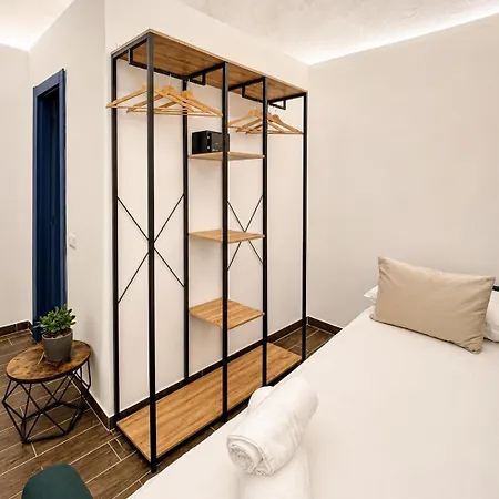 Bed and Breakfast Palazzo Belmosto 3*