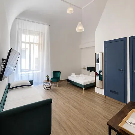 Palazzo Belmosto Bed and Breakfast Νάπολη
